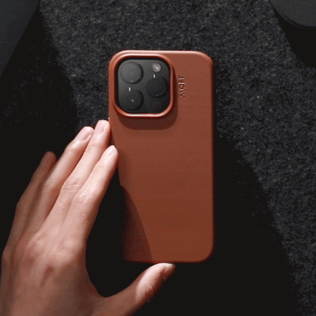 Sustainable iPhone Cases made of vegan leather
